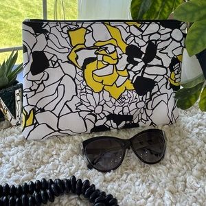 Bebe Black White and yellow Large Wristlet O/S